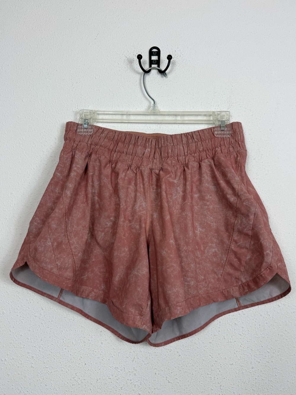 Lululemon Track That Mid-Rise Lined Short 5" Pink Sz 10